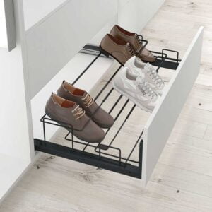 Pull-out frontal shoe holder