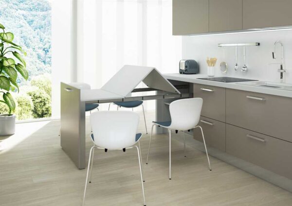 Evolution / Evolution XL – pull-out table from the cabinet