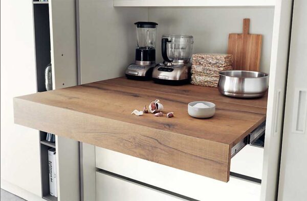 Oplà – Pull-out worktop flush with cabinet top